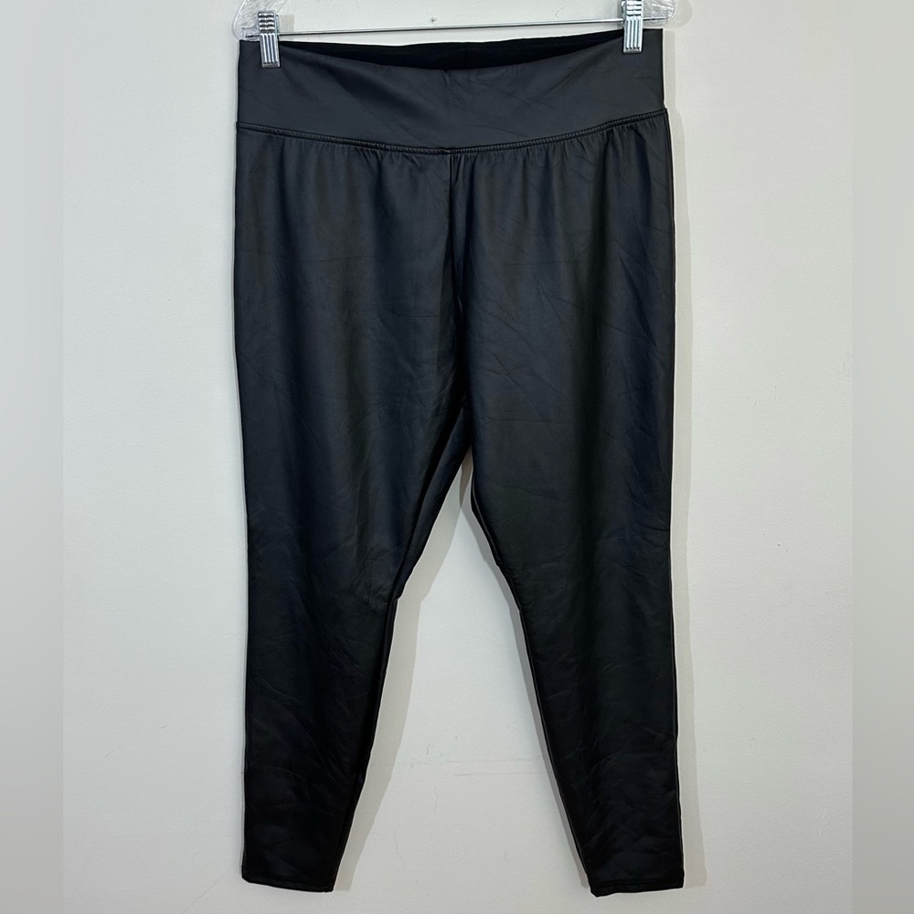 Merona sz XLg faux leather pant like new. Stretch waist. Go on easily.